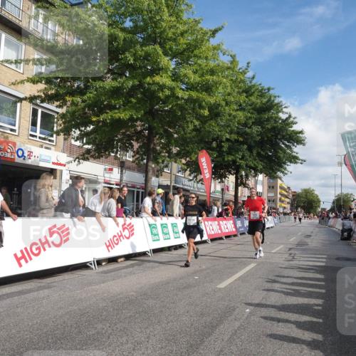 15.09.2024 - PSD Bank Halbmarathon Miley Keyser http://msf.ph/oto/7056616 15.09.2024 12:03:42 Ziel 1476, 2520, 2730, 2746, 3007, 3271 meine-sportfotos.de