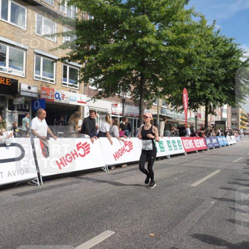 15.09.2024 - PSD Bank Halbmarathon Miley Keyser http://msf.ph/oto/7056688 15.09.2024 12:03:45 Ziel 1476, 1741, 2520, 2730, 2746, 3007, 3271 meine-sportfotos.de