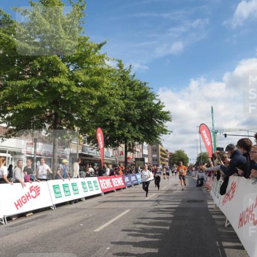 15.09.2024 - PSD Bank Halbmarathon Miley Keyser http://msf.ph/oto/7056715 15.09.2024 12:03:57 Ziel 1674, 1741, 2136, 2363, 2372, 2943, 2945, 3271 meine-sportfotos.de