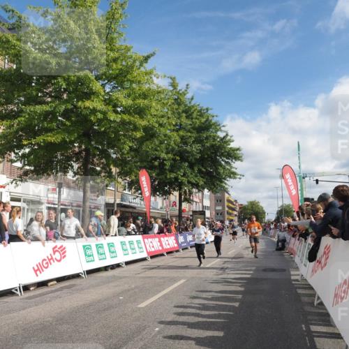 15.09.2024 - PSD Bank Halbmarathon Miley Keyser http://msf.ph/oto/7056727 15.09.2024 12:03:57 Ziel 1674, 1741, 2136, 2363, 2372, 2943, 2945, 3271 meine-sportfotos.de