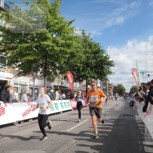 15.09.2024 - PSD Bank Halbmarathon Miley Keyser http://msf.ph/oto/7056776 15.09.2024 12:03:59 Ziel 1674, 1741, 2136, 2363, 2372, 2880, 2943, 2945 meine-sportfotos.de