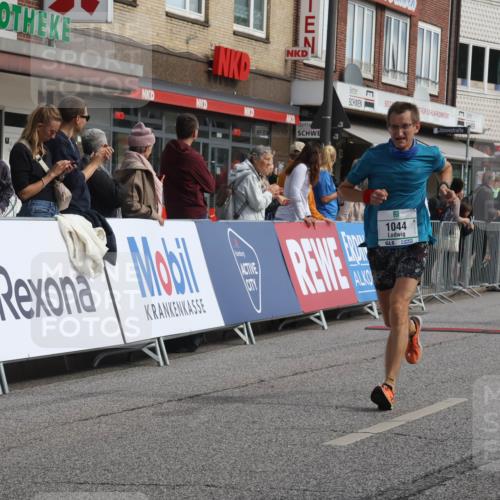 15.09.2024 - PSD Bank Halbmarathon Michael Strokosch http://msf.ph/oto/7056793 15.09.2024 11:35:21 Ziel 740, 766, 771, 1044, 1207, 1221, 1418, 1448, 2619, 2656 meine-sportfotos.de