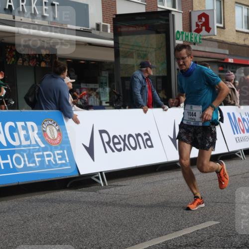 15.09.2024 - PSD Bank Halbmarathon Michael Strokosch http://msf.ph/oto/7056814 15.09.2024 11:35:22 Ziel 740, 766, 771, 1044, 1160, 1207, 1418, 1448, 2619, 2656 meine-sportfotos.de