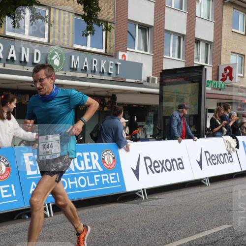 15.09.2024 - PSD Bank Halbmarathon Michael Strokosch http://msf.ph/oto/7056825 15.09.2024 11:35:23 Ziel 766, 771, 1044, 1143, 1160, 1207, 1418, 2619, 2656 meine-sportfotos.de