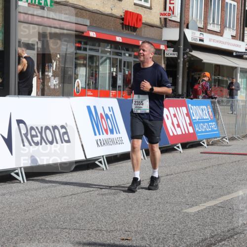 15.09.2024 - PSD Bank Halbmarathon Michael Strokosch http://msf.ph/oto/7056864 15.09.2024 12:50:55 Ziel 2355 meine-sportfotos.de