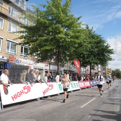15.09.2024 - PSD Bank Halbmarathon Miley Keyser http://msf.ph/oto/7056907 15.09.2024 12:04:06 Ziel 1674, 1741, 1756, 2136, 2363, 2372, 2720, 2880, 2943, 2945 meine-sportfotos.de