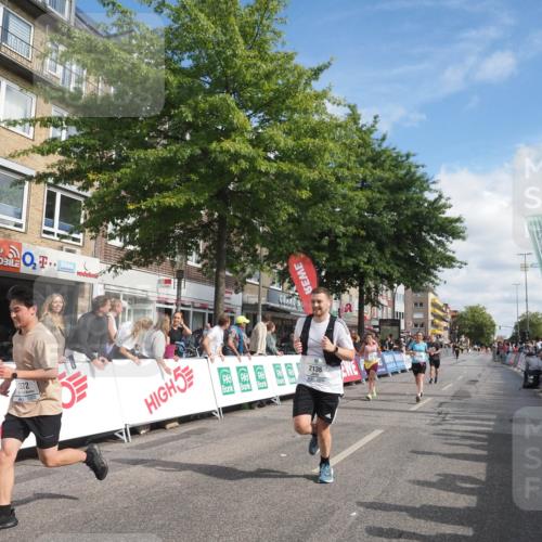 15.09.2024 - PSD Bank Halbmarathon Miley Keyser http://msf.ph/oto/7056931 15.09.2024 12:04:07 Ziel 1674, 1756, 2136, 2363, 2372, 2720, 2880, 2943, 2945 meine-sportfotos.de