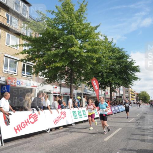 15.09.2024 - PSD Bank Halbmarathon Miley Keyser http://msf.ph/oto/7056975 15.09.2024 12:04:09 Ziel 1674, 1756, 2136, 2363, 2372, 2720, 2880, 3194 meine-sportfotos.de