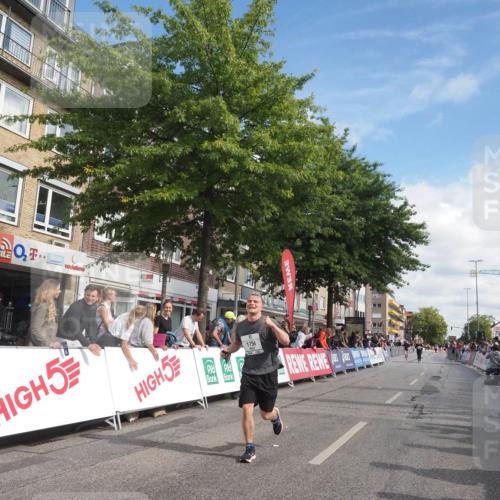 15.09.2024 - PSD Bank Halbmarathon Miley Keyser http://msf.ph/oto/7057020 15.09.2024 12:04:12 Ziel 1674, 1756, 2136, 2363, 2372, 2399, 2720, 2880, 3027, 3194 meine-sportfotos.de