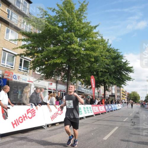 15.09.2024 - PSD Bank Halbmarathon Miley Keyser http://msf.ph/oto/7057035 15.09.2024 12:04:13 Ziel 1674, 1756, 2136, 2363, 2372, 2399, 2720, 2880, 3027, 3194 meine-sportfotos.de