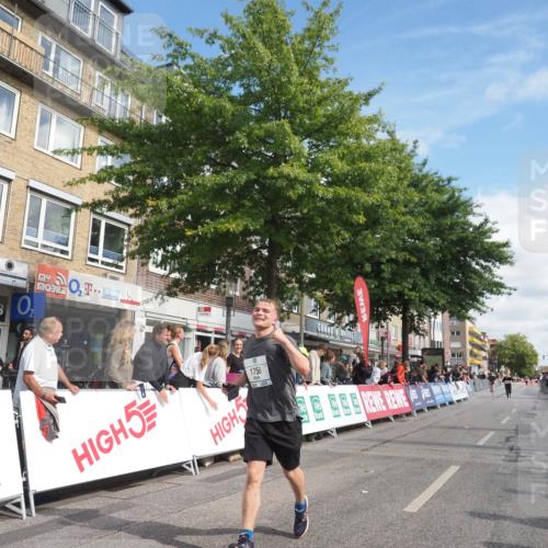15.09.2024 - PSD Bank Halbmarathon Miley Keyser http://msf.ph/oto/7057040 15.09.2024 12:04:13 Ziel 1674, 1756, 2136, 2363, 2372, 2399, 2720, 2880, 3027, 3194 meine-sportfotos.de