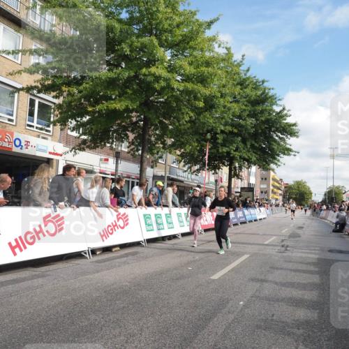 15.09.2024 - PSD Bank Halbmarathon Miley Keyser http://msf.ph/oto/7057084 15.09.2024 12:04:22 Ziel 1756, 2399, 2720, 3027, 3194 meine-sportfotos.de