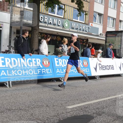 15.09.2024 - PSD Bank Halbmarathon Michael Strokosch http://msf.ph/oto/7057100 15.09.2024 11:35:55 Ziel 438, 1109, 1120, 1194, 1231, 1394, 1399, 2690 meine-sportfotos.de