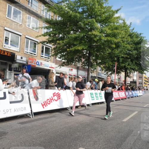 15.09.2024 - PSD Bank Halbmarathon Miley Keyser http://msf.ph/oto/7057111 15.09.2024 12:04:23 Ziel 1756, 2399, 2720, 3027, 3194 meine-sportfotos.de