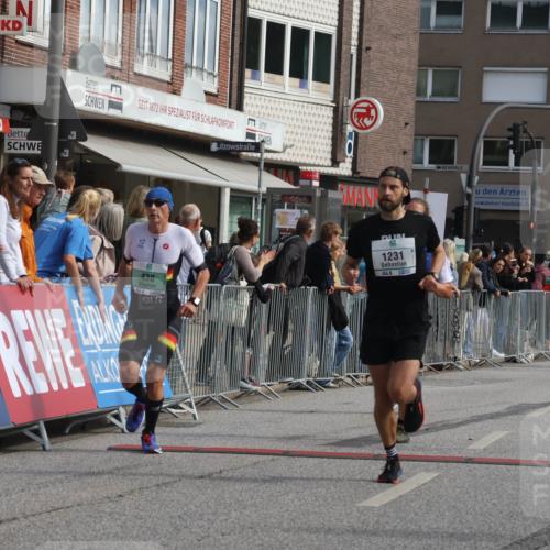 15.09.2024 - PSD Bank Halbmarathon Michael Strokosch http://msf.ph/oto/7057114 15.09.2024 11:35:57 Ziel 438, 1109, 1120, 1194, 1231, 1394, 1399, 2690 meine-sportfotos.de