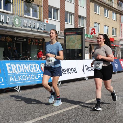 15.09.2024 - PSD Bank Halbmarathon Michael Strokosch http://msf.ph/oto/7057116 15.09.2024 12:52:59 Ziel 3252, 3406 meine-sportfotos.de