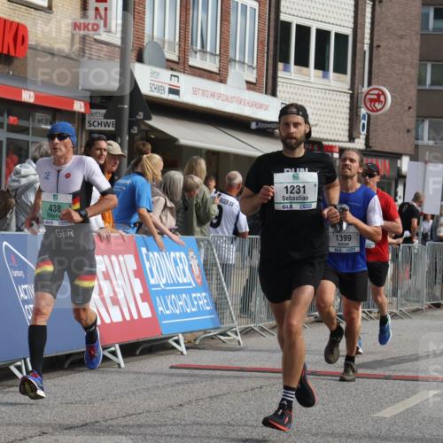 15.09.2024 - PSD Bank Halbmarathon Michael Strokosch http://msf.ph/oto/7057129 15.09.2024 11:35:58 Ziel 438, 770, 1109, 1120, 1194, 1231, 1394, 1399, 2690 meine-sportfotos.de