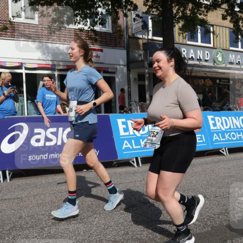 15.09.2024 - PSD Bank Halbmarathon Michael Strokosch http://msf.ph/oto/7057132 15.09.2024 12:53:00 Ziel 3252, 3406 meine-sportfotos.de