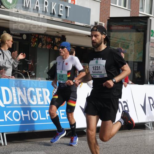 15.09.2024 - PSD Bank Halbmarathon Michael Strokosch http://msf.ph/oto/7057153 15.09.2024 11:36:00 Ziel 438, 770, 1109, 1120, 1194, 1231, 1394, 1399, 2690 meine-sportfotos.de