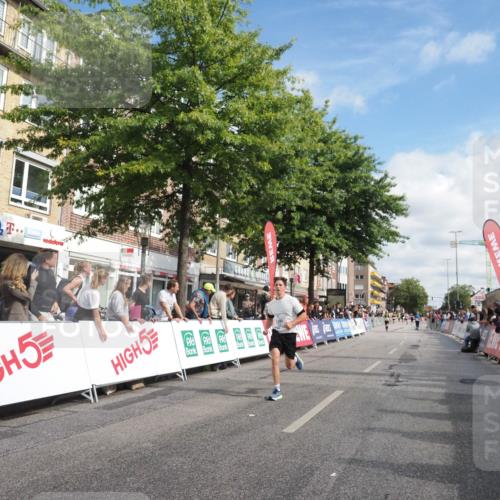 15.09.2024 - PSD Bank Halbmarathon Miley Keyser http://msf.ph/oto/7057163 15.09.2024 12:04:27 Ziel 1938, 2399, 2965, 3027, 3194 meine-sportfotos.de