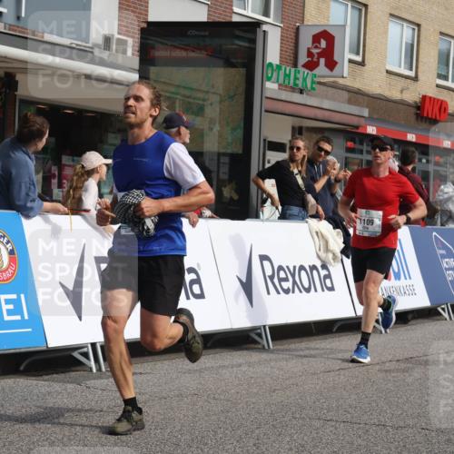 15.09.2024 - PSD Bank Halbmarathon Michael Strokosch http://msf.ph/oto/7057174 15.09.2024 11:36:01 Ziel 438, 770, 1109, 1120, 1194, 1231, 1394, 1399, 2690 meine-sportfotos.de