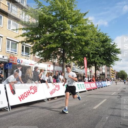 15.09.2024 - PSD Bank Halbmarathon Miley Keyser http://msf.ph/oto/7057184 15.09.2024 12:04:28 Ziel 1938, 2399, 2965, 3027, 3194 meine-sportfotos.de