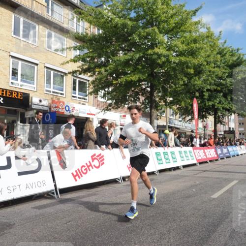 15.09.2024 - PSD Bank Halbmarathon Miley Keyser http://msf.ph/oto/7057191 15.09.2024 12:04:28 Ziel 1938, 2399, 2965, 3027, 3194 meine-sportfotos.de