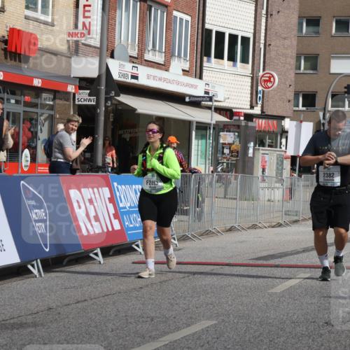 15.09.2024 - PSD Bank Halbmarathon Michael Strokosch http://msf.ph/oto/7057213 15.09.2024 12:53:59 Ziel 2382, 2893 meine-sportfotos.de