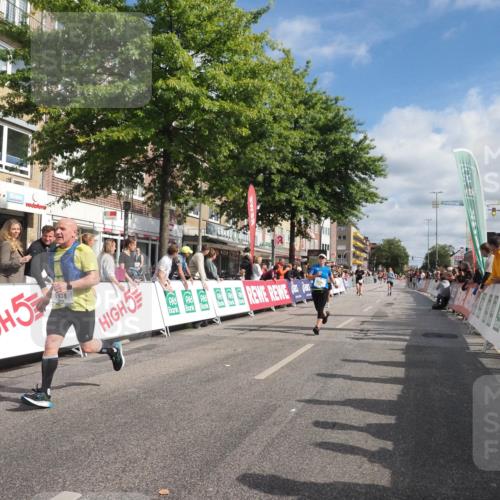 15.09.2024 - PSD Bank Halbmarathon Miley Keyser http://msf.ph/oto/7057234 15.09.2024 12:04:38 Ziel 1938, 2134, 2708, 2871, 2960, 2965, 3004 meine-sportfotos.de
