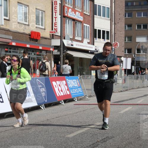 15.09.2024 - PSD Bank Halbmarathon Michael Strokosch http://msf.ph/oto/7057245 15.09.2024 12:54:02 Ziel 2382, 2893 meine-sportfotos.de