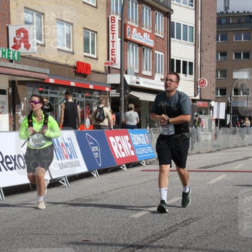 15.09.2024 - PSD Bank Halbmarathon Michael Strokosch http://msf.ph/oto/7057250 15.09.2024 12:54:02 Ziel 2382, 2893 meine-sportfotos.de