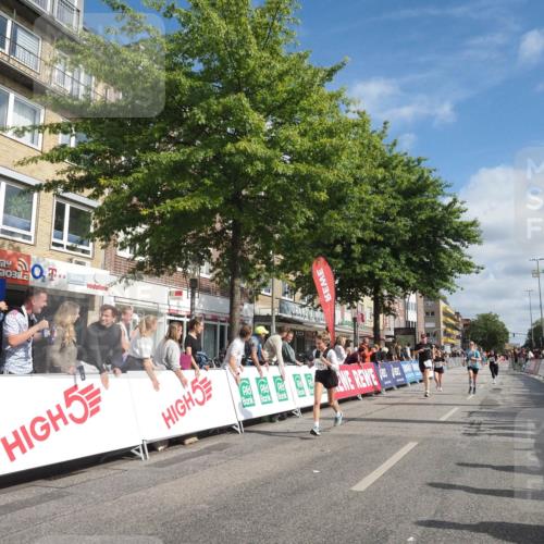 15.09.2024 - PSD Bank Halbmarathon Miley Keyser http://msf.ph/oto/7057273 15.09.2024 12:04:41 Ziel 1938, 2134, 2708, 2871, 2960, 2965, 3004 meine-sportfotos.de