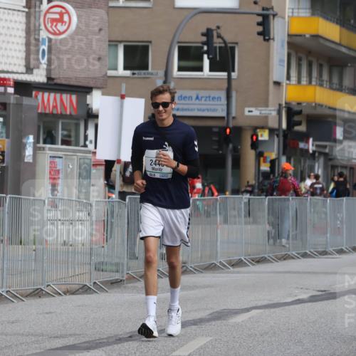 15.09.2024 - PSD Bank Halbmarathon Michael Strokosch http://msf.ph/oto/7057320 15.09.2024 12:54:22 Ziel 2440 meine-sportfotos.de