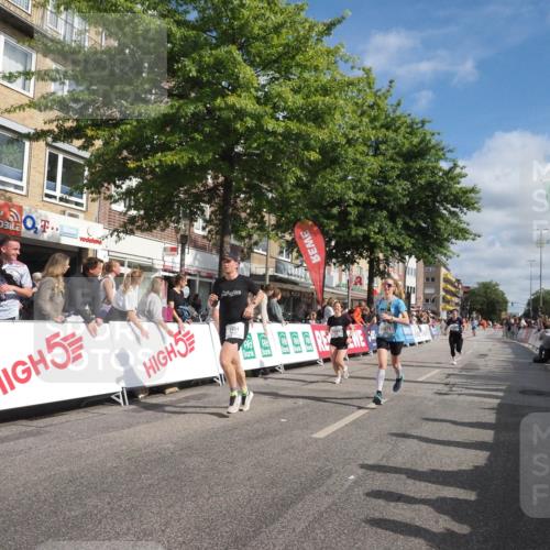 15.09.2024 - PSD Bank Halbmarathon Miley Keyser http://msf.ph/oto/7057331 15.09.2024 12:04:44 Ziel 1938, 2134, 2708, 2871, 2901, 2960, 2965, 3004 meine-sportfotos.de