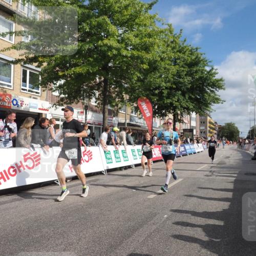 15.09.2024 - PSD Bank Halbmarathon Miley Keyser http://msf.ph/oto/7057343 15.09.2024 12:04:44 Ziel 1938, 2134, 2708, 2871, 2901, 2960, 2965, 3004 meine-sportfotos.de