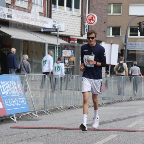 15.09.2024 - PSD Bank Halbmarathon Michael Strokosch http://msf.ph/oto/7057344 15.09.2024 12:54:23 Ziel 2440 meine-sportfotos.de