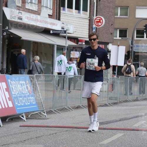 15.09.2024 - PSD Bank Halbmarathon Michael Strokosch http://msf.ph/oto/7057347 15.09.2024 12:54:24 Ziel 2440 meine-sportfotos.de