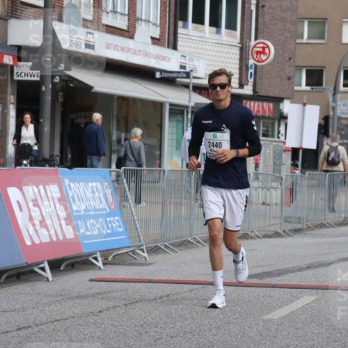 15.09.2024 - PSD Bank Halbmarathon Michael Strokosch http://msf.ph/oto/7057356 15.09.2024 12:54:24 Ziel 2440 meine-sportfotos.de