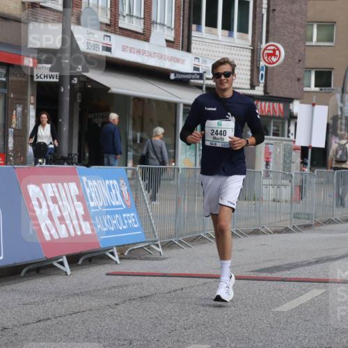 15.09.2024 - PSD Bank Halbmarathon Michael Strokosch http://msf.ph/oto/7057360 15.09.2024 12:54:24 Ziel 2440 meine-sportfotos.de