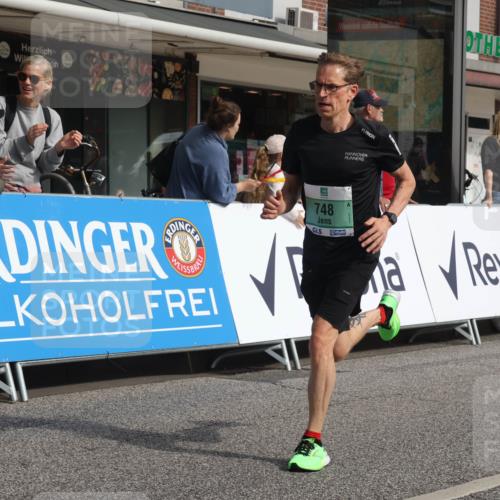 15.09.2024 - PSD Bank Halbmarathon Michael Strokosch http://msf.ph/oto/7057362 15.09.2024 11:36:22 Ziel 748, 944, 1212, 1439, 2631 meine-sportfotos.de