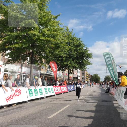 15.09.2024 - PSD Bank Halbmarathon Miley Keyser http://msf.ph/oto/7057364 15.09.2024 12:04:46 Ziel 1938, 2134, 2708, 2871, 2901, 2960, 2965, 3004 meine-sportfotos.de