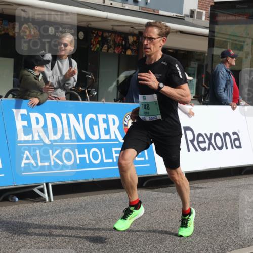 15.09.2024 - PSD Bank Halbmarathon Michael Strokosch http://msf.ph/oto/7057365 15.09.2024 11:36:22 Ziel 748, 944, 1212, 1439, 2631 meine-sportfotos.de