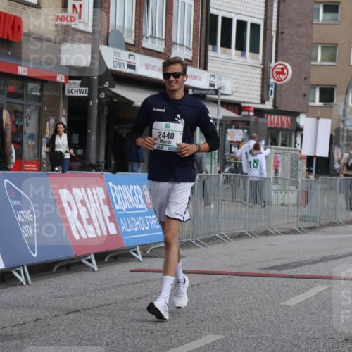 15.09.2024 - PSD Bank Halbmarathon Michael Strokosch http://msf.ph/oto/7057371 15.09.2024 12:54:25 Ziel 2440 meine-sportfotos.de