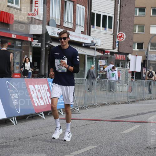 15.09.2024 - PSD Bank Halbmarathon Michael Strokosch http://msf.ph/oto/7057375 15.09.2024 12:54:26 Ziel 2440 meine-sportfotos.de