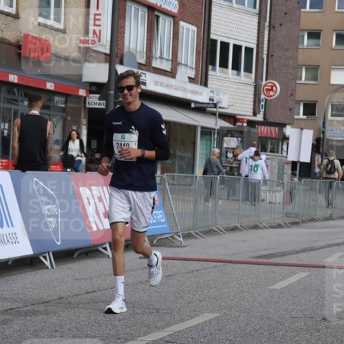 15.09.2024 - PSD Bank Halbmarathon Michael Strokosch http://msf.ph/oto/7057380 15.09.2024 12:54:26 Ziel 2440 meine-sportfotos.de