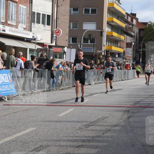 15.09.2024 - PSD Bank Halbmarathon Michael Strokosch http://msf.ph/oto/7057397 15.09.2024 11:36:26 Ziel 748, 944, 1212, 1383, 1439, 2631 meine-sportfotos.de