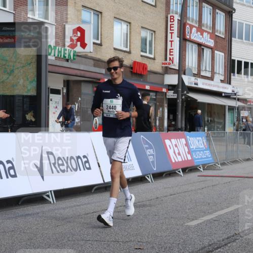 15.09.2024 - PSD Bank Halbmarathon Michael Strokosch http://msf.ph/oto/7057400 15.09.2024 12:54:27 Ziel 2440 meine-sportfotos.de