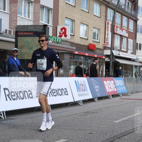 15.09.2024 - PSD Bank Halbmarathon Michael Strokosch http://msf.ph/oto/7057408 15.09.2024 12:54:28 Ziel 2440 meine-sportfotos.de