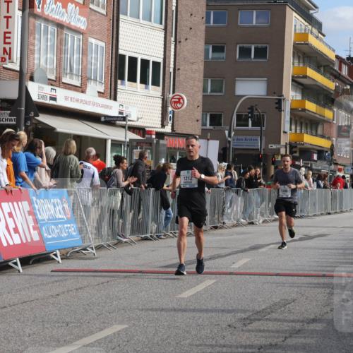 15.09.2024 - PSD Bank Halbmarathon Michael Strokosch http://msf.ph/oto/7057410 15.09.2024 11:36:26 Ziel 748, 944, 1212, 1383, 1439, 2631 meine-sportfotos.de