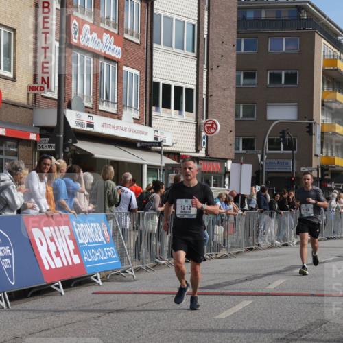 15.09.2024 - PSD Bank Halbmarathon Michael Strokosch http://msf.ph/oto/7057418 15.09.2024 11:36:27 Ziel 748, 757, 944, 1212, 1383, 1439, 2631 meine-sportfotos.de